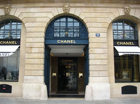 dove comprare chanel ha bari|Negozi CHANEL nella città metropolitana di Bari .